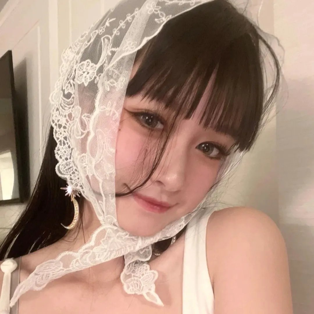女孩的钓鱼慢活